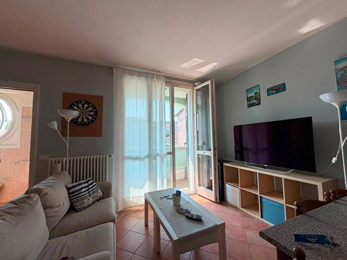 Appartamento bilocale in affitto in Via Achille Tomasi, Centro, Fornovo di Taro