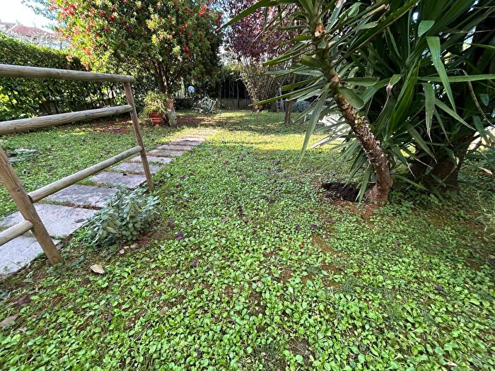 Casa con 6 locali in vendita in E Palmiro Togliatti, Vinci