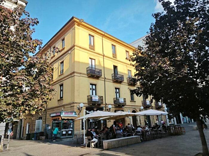 Appartamento con 5 locali in affitto in Corso Giuseppe Mazzini, Centro, Cosenza
