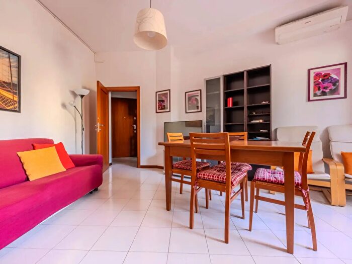 Appartamento trilocale in vendita in Milano