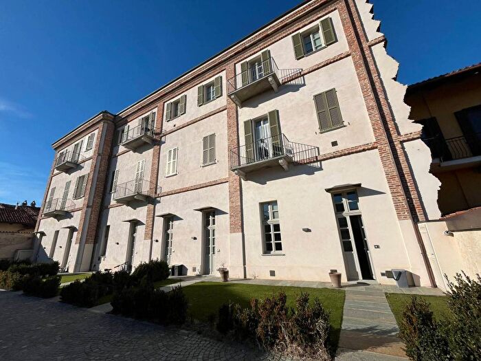 Appartamento bilocale in affitto in Via Roma, Centro, Cherasco