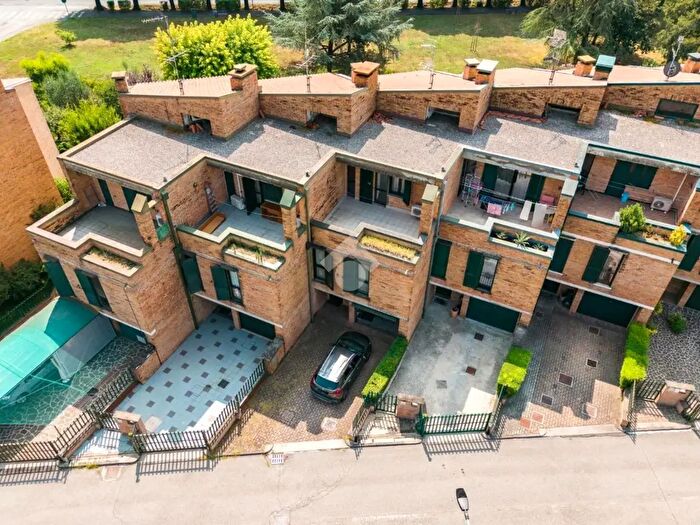 Casa quadrilocale in vendita in Via Rossini, Villanuova Sul Clisi