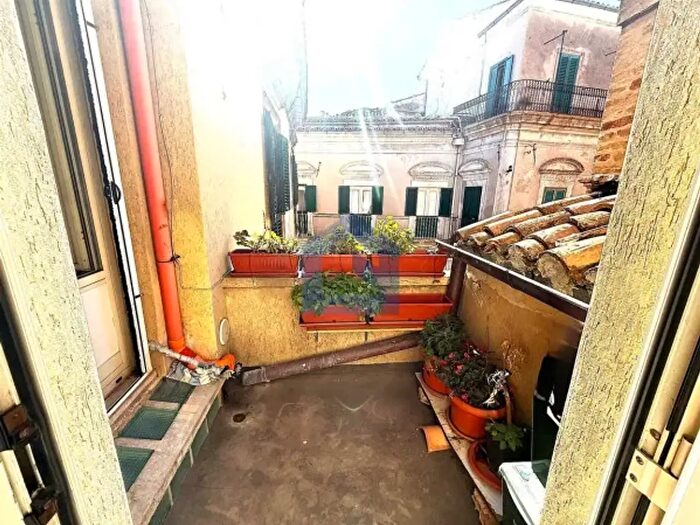 Appartamento con 5 locali in vendita in Piazza Municipio, Atessa