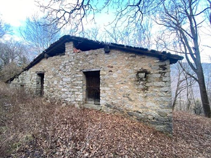 Casa in vendita in Berzo Demo