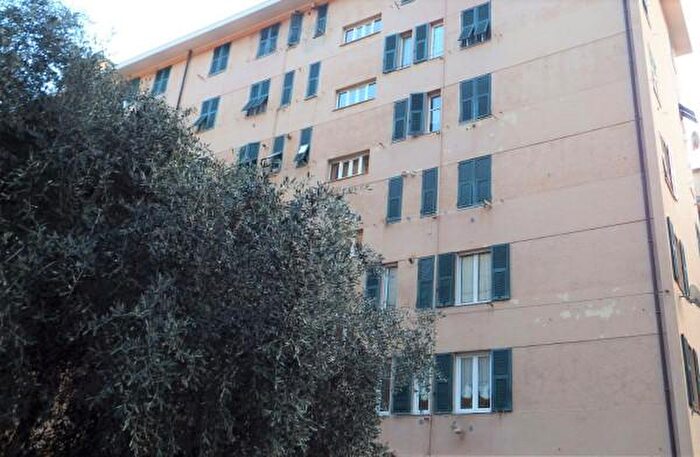 Appartamento quadrilocale in vendita in Via Evangelista Torricelli, Genova