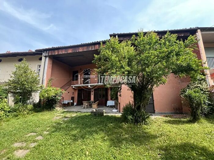 Casa con 6 locali in vendita in Vicolo Cassadio, Aglie'