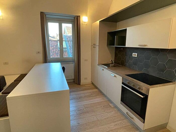 Appartamento bilocale in affitto in via Delle Orfane, Quadrilatero Romano, Torino