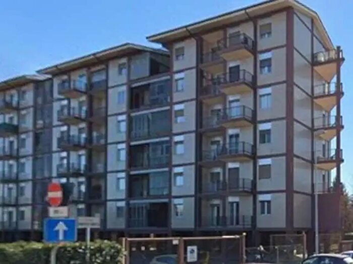 Appartamento trilocale in vendita in Via Generale Cantore, Collegno