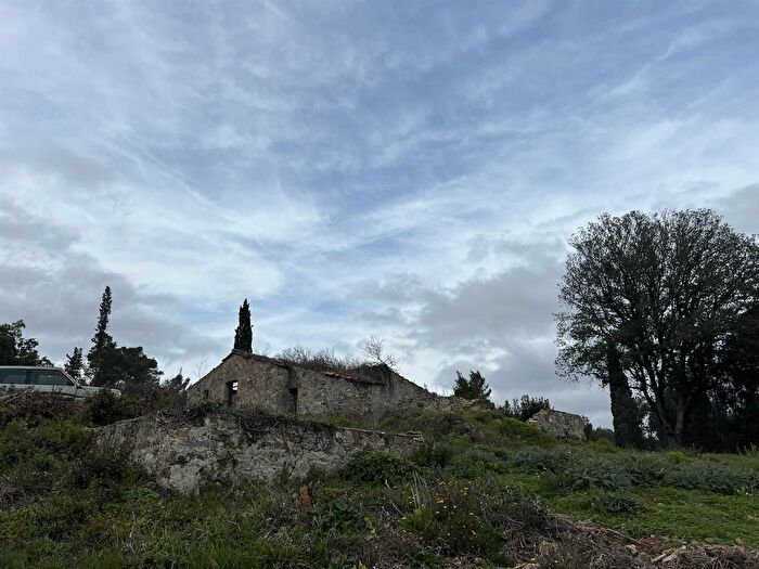 Casa quadrilocale in vendita in Monteverdi Marittimo