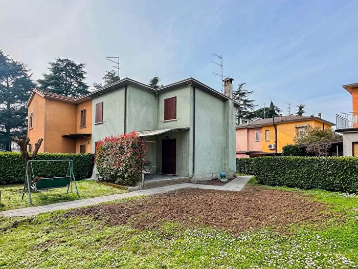 Casa quadrilocale in vendita in Via Farfengo Snc, Brescia