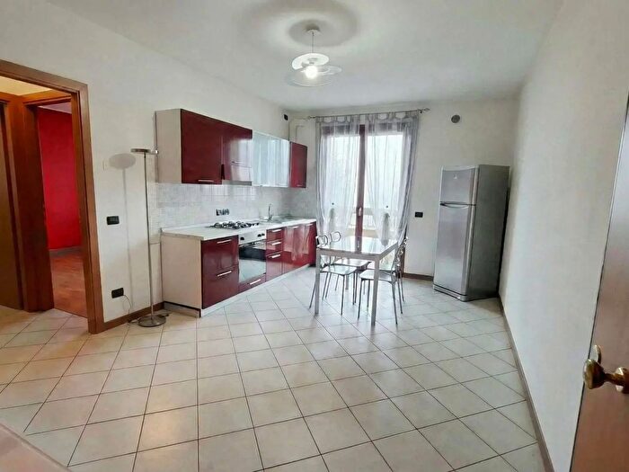 Appartamento trilocale in vendita in Via Martinati, Cartura