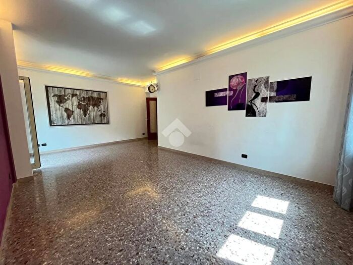 Appartamento quadrilocale in vendita in Via Augusto Ricciardi, Vallerano