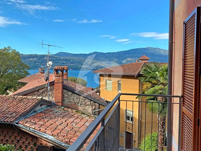 Appartamento bilocale in affitto in Via Canton di Corte, Laveno Mombello