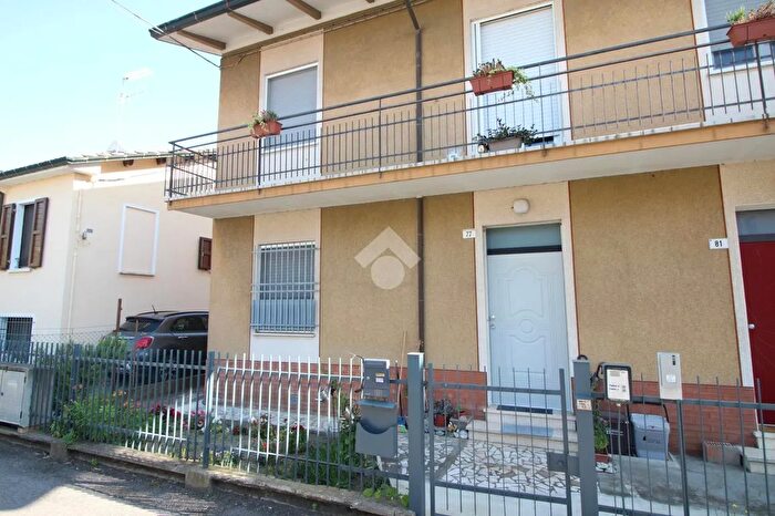 Appartamento trilocale in vendita in Via Peschiera, Cesena