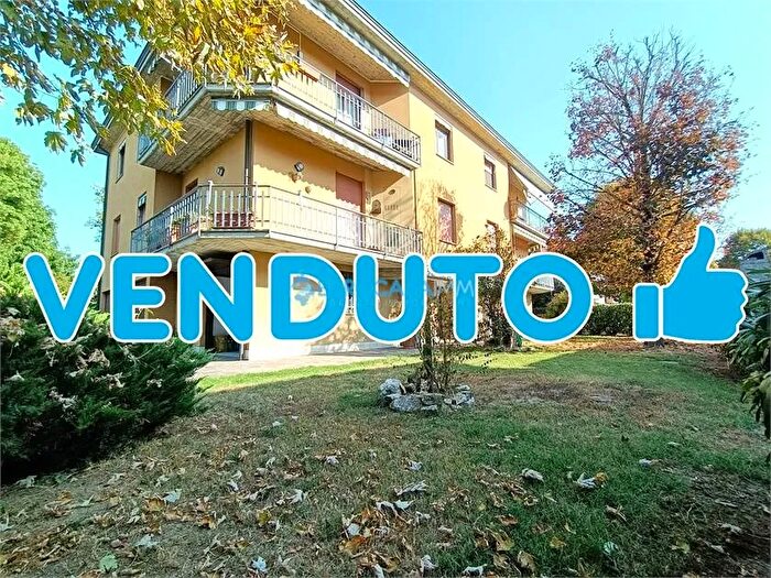 Appartamento con 5 locali in vendita in Via Bosatelli Fabbrico Re, Fabbrico