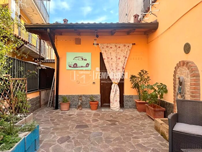 Appartamento bilocale in vendita in Via Sant'Ambrogio, Parabiago
