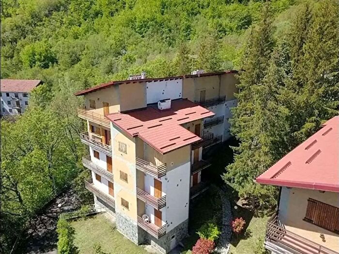 Appartamento trilocale in vendita in Fabbrica Curone