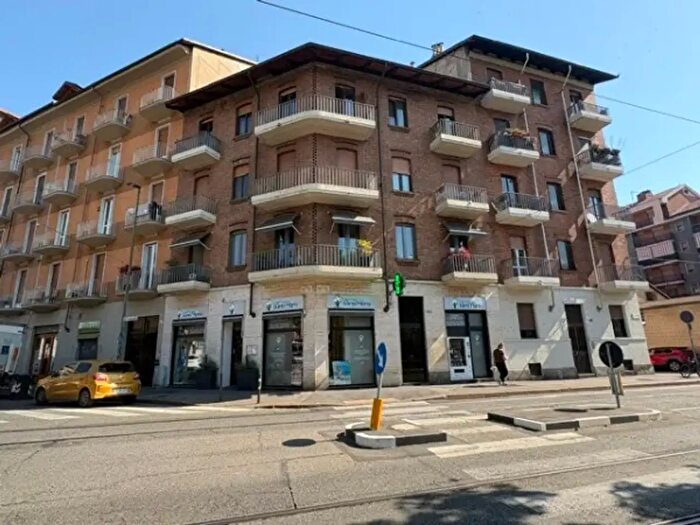 Appartamento trilocale in affitto in Via Nicola Fabrizi, Torino