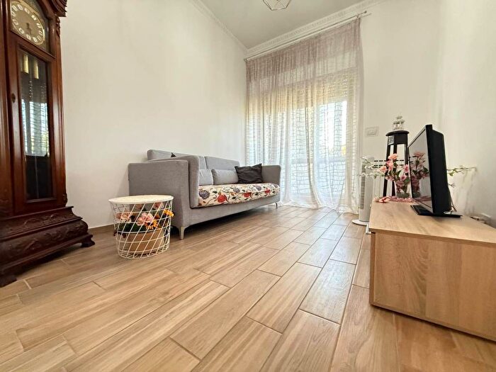Appartamento quadrilocale in affitto in Via Nazario Sauro, Reggia di Caserta, Caserta