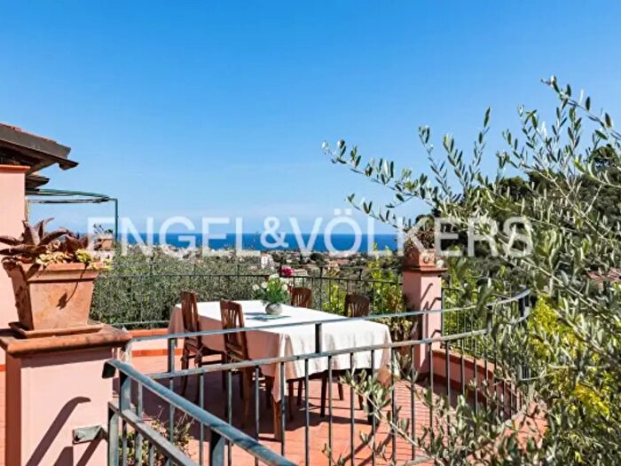 Casa con 5 locali in vendita in Strada Colla dei Rossi, Diano Marina