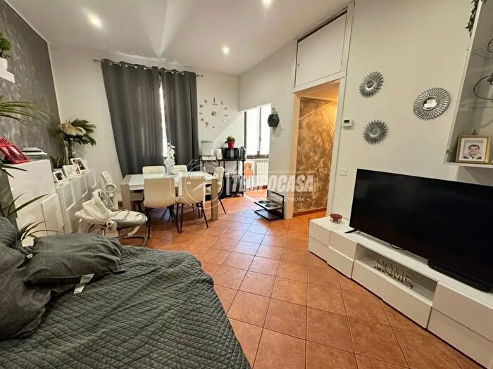 Appartamento bilocale in vendita in Via Roma, Arluno