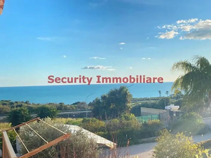 Appartamento quadrilocale in vendita in Via Enrico Ghezzi, Sciacca