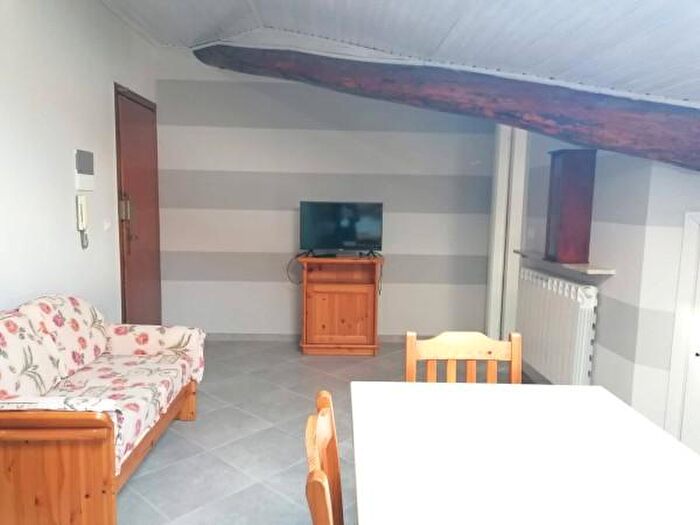 Casa bilocale in vendita in Corso Aprile, Busca