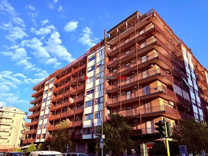 Appartamento con 5 locali in vendita in Via Pietro Nenni, Foggia