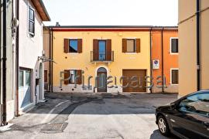 Appartamento bilocale in vendita in Verona