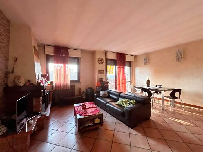 Appartamento trilocale in vendita in Nova Milanese