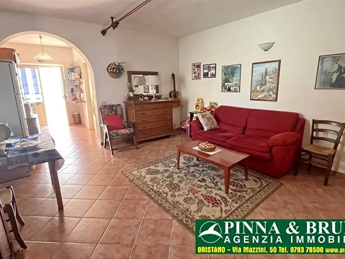 Casa quadrilocale in vendita in Cuglieri