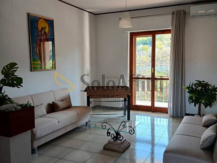 Appartamento con 5 locali in affitto in Via Raffaele Cantarella, Pastena Pastena Alta, Salerno