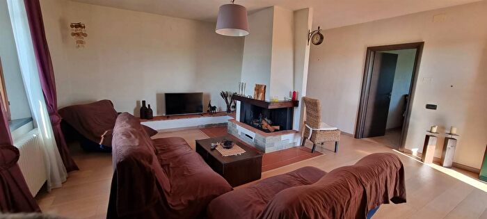 Casa con 10 locali in vendita in San Giuliano Terme