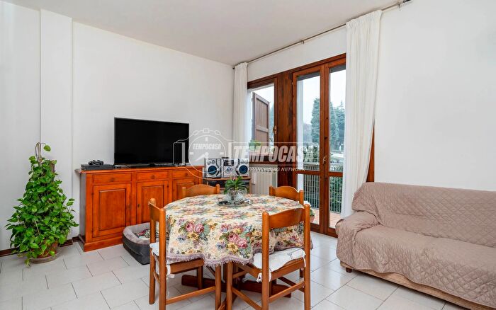 Appartamento quadrilocale in vendita in Via Filippo Turati Monteombraro, Zocca