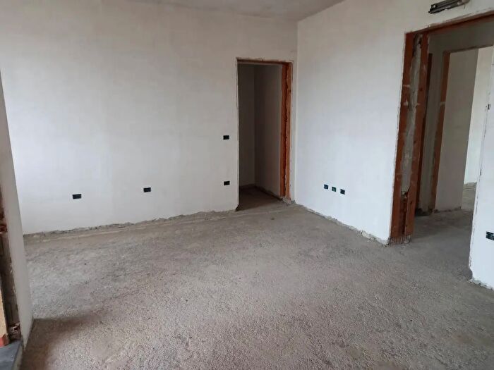 Appartamento trilocale in vendita in Via Pietro Gori, Pontedera