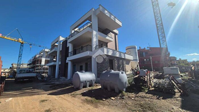 Casa con 6 locali in vendita in Via del Torraccio, Roma