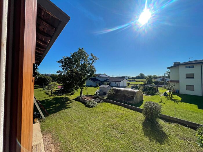 Casa con 6 locali in vendita in Via Valentino Presani, Campoformido