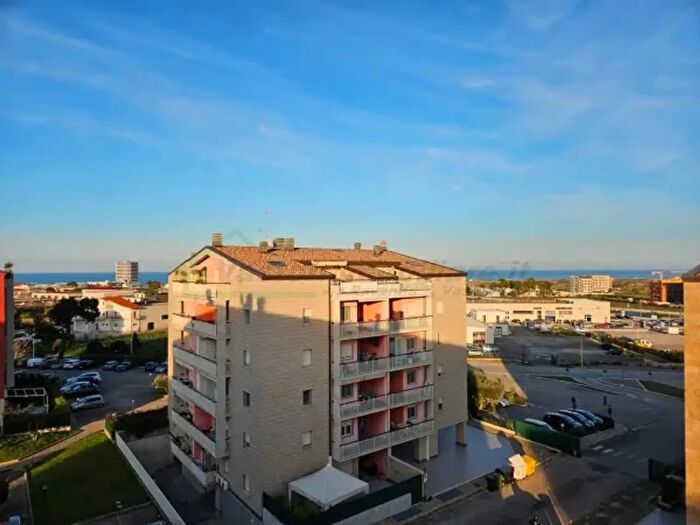 Appartamento con 6 locali in vendita in Via delle Acacie, Termoli