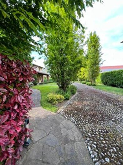 Casa con 6 locali in vendita in Via Cavo Cerca, Vescovato