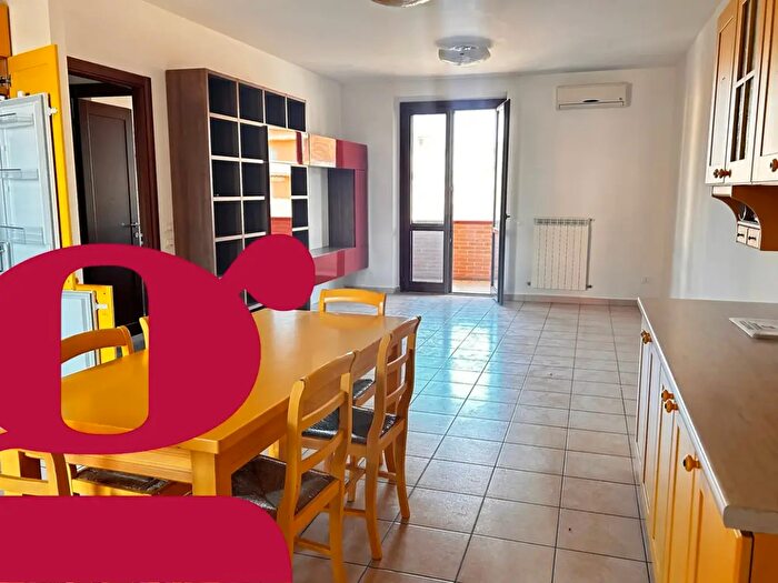 Appartamento con 5 locali in vendita in Via Che Guevara, Castelfidardo