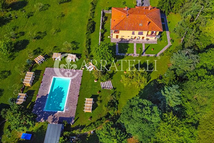 Casa con 17 locali in vendita in Erbaia Montecarelli, Barberino Di Mugello