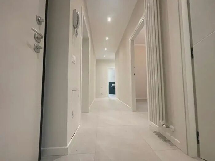 Appartamento quadrilocale in vendita in Viale Osacca b, Parma