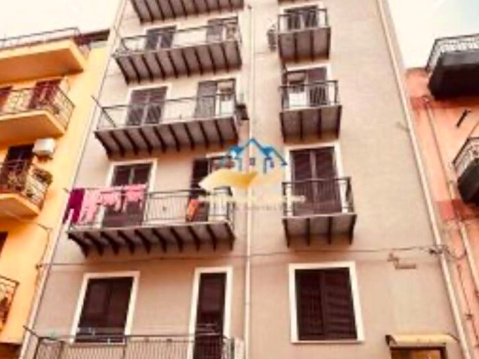 Appartamento trilocale in affitto in Via Giovanni Verga, Centro, Bagheria