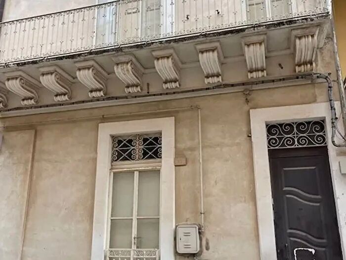 Casa con 13 locali in vendita in Via Maqueda, Ragusa