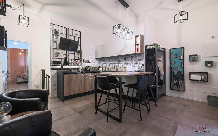 Appartamento trilocale in vendita in Via Fattori, Bologna