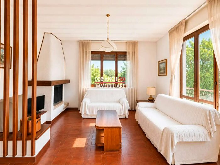 Casa quadrilocale in vendita in Via Valle Intrasca, Cambiasca