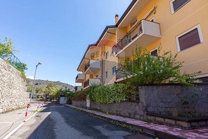 Appartamento bilocale in vendita in Via delle Fornaci, Giardini Naxos