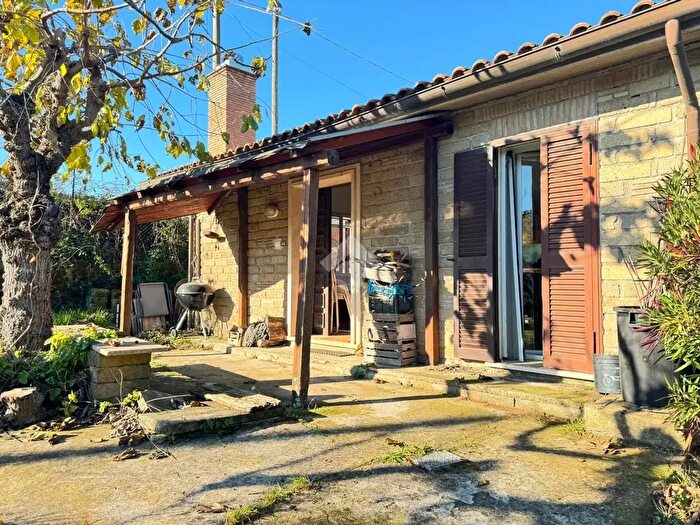 Casa trilocale in vendita in Via delle Vigne, Anguillara Sabazia