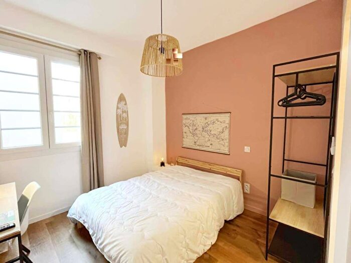 Appartamento con 5 locali in affitto in Rue Vincent Allègre, Tolone