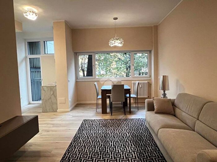 Appartamento trilocale in affitto in Via Giorgio e Guido Paglia, Stazione, Bergamo